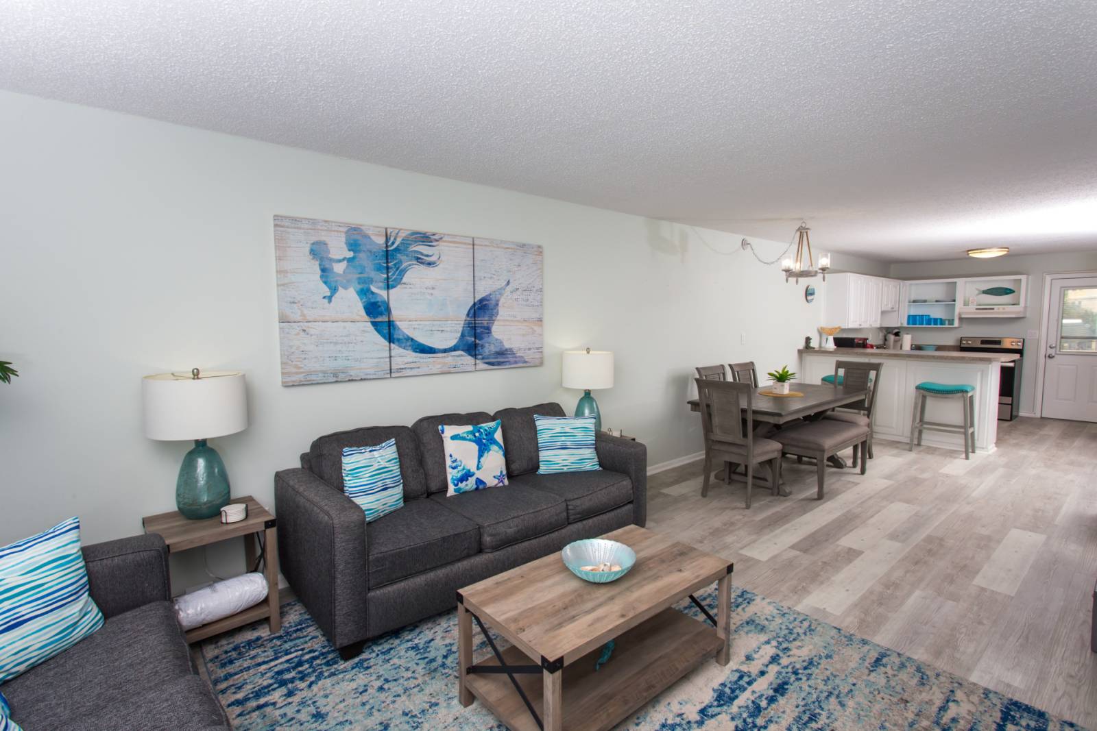 Fort Walton Beach Vacation Rental | Venus Retreat-steps to beautiful  white-sand beaches. | Venus Condominiums | Condo Rental on iTrip.net