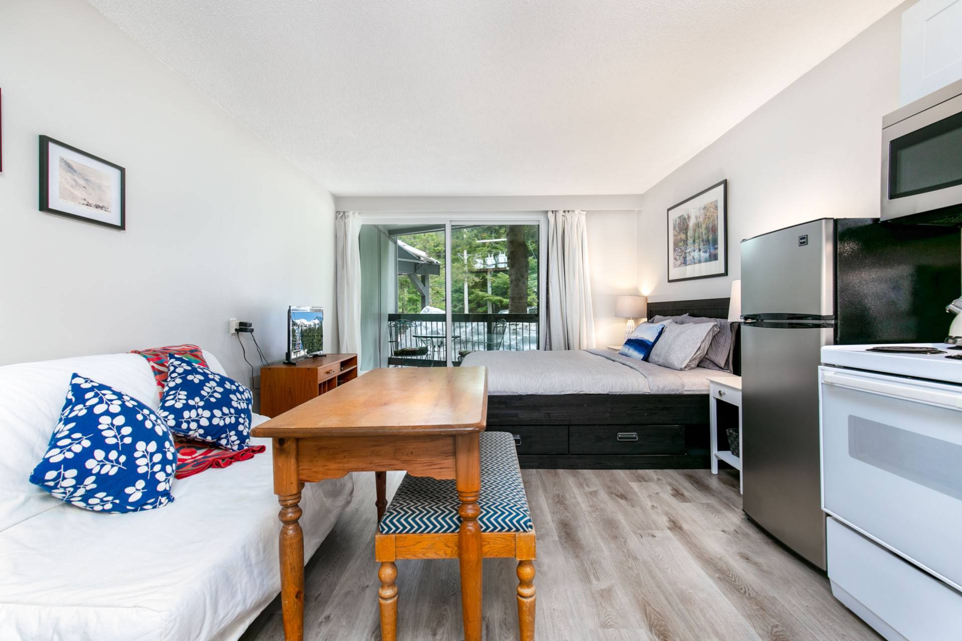 Ground Level Studio With Kitchenette And Ski Storage - Charming Getaway - Canadá