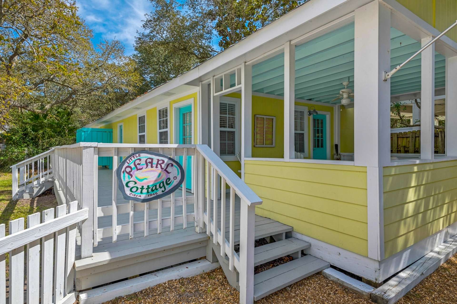 Santa Rosa Beach Vacation Rental *Pet Friendly!! Adorable Historic