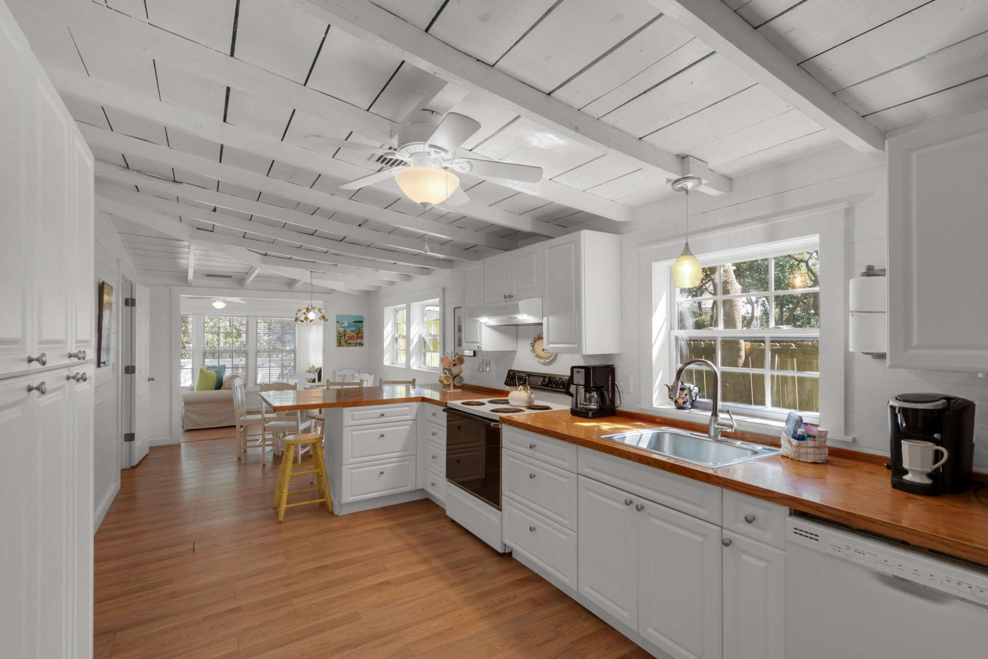 Santa Rosa Beach Vacation Rental *Pet Friendly!! Adorable Historic