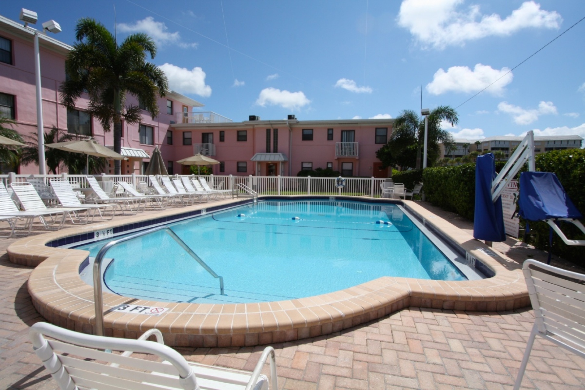 1501 - Gulf Winds - St. Pete Beach, FL