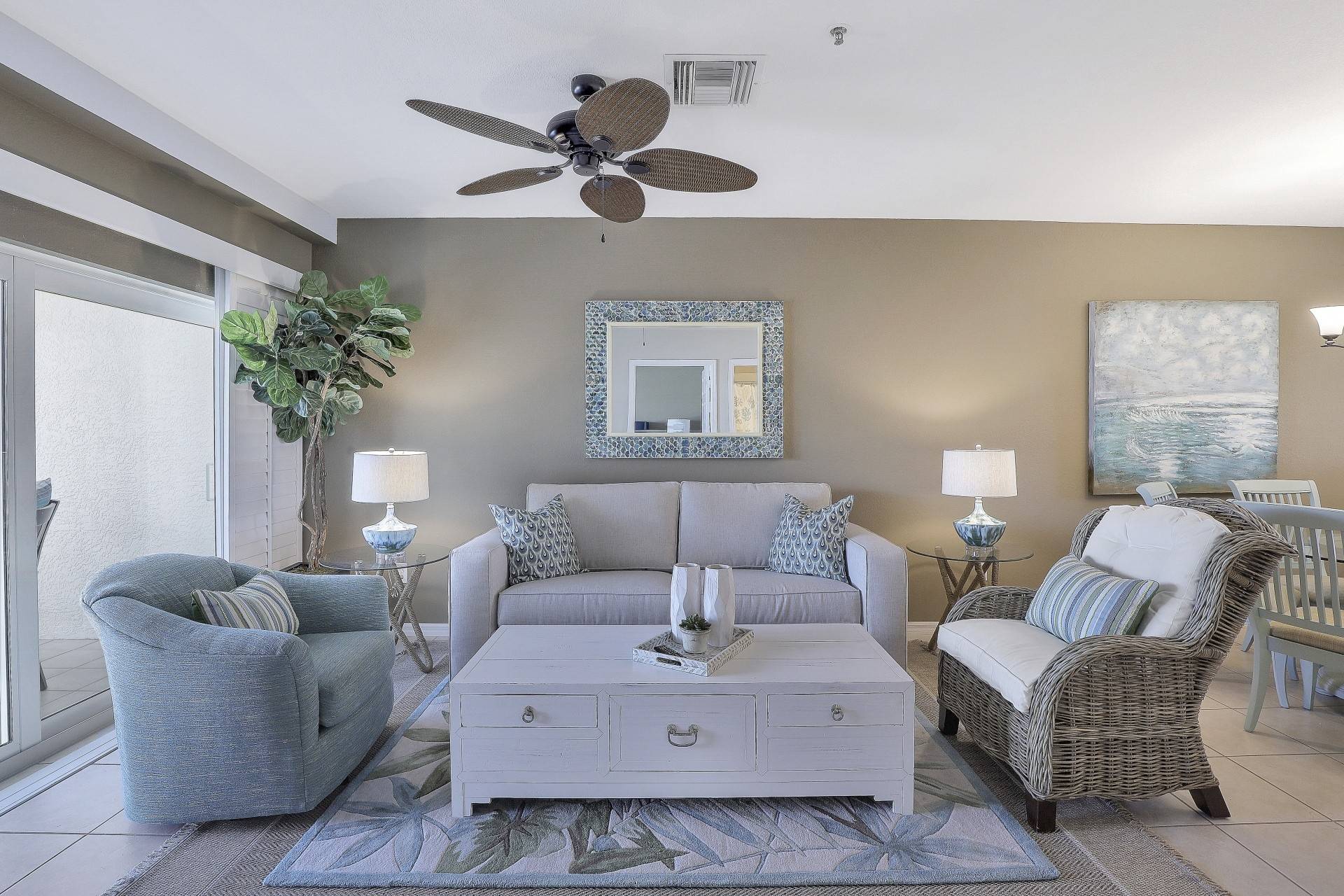 Heated Pool And Spacious Lanai Retreat - Charming Tropical Oasis - Marco Island, FL