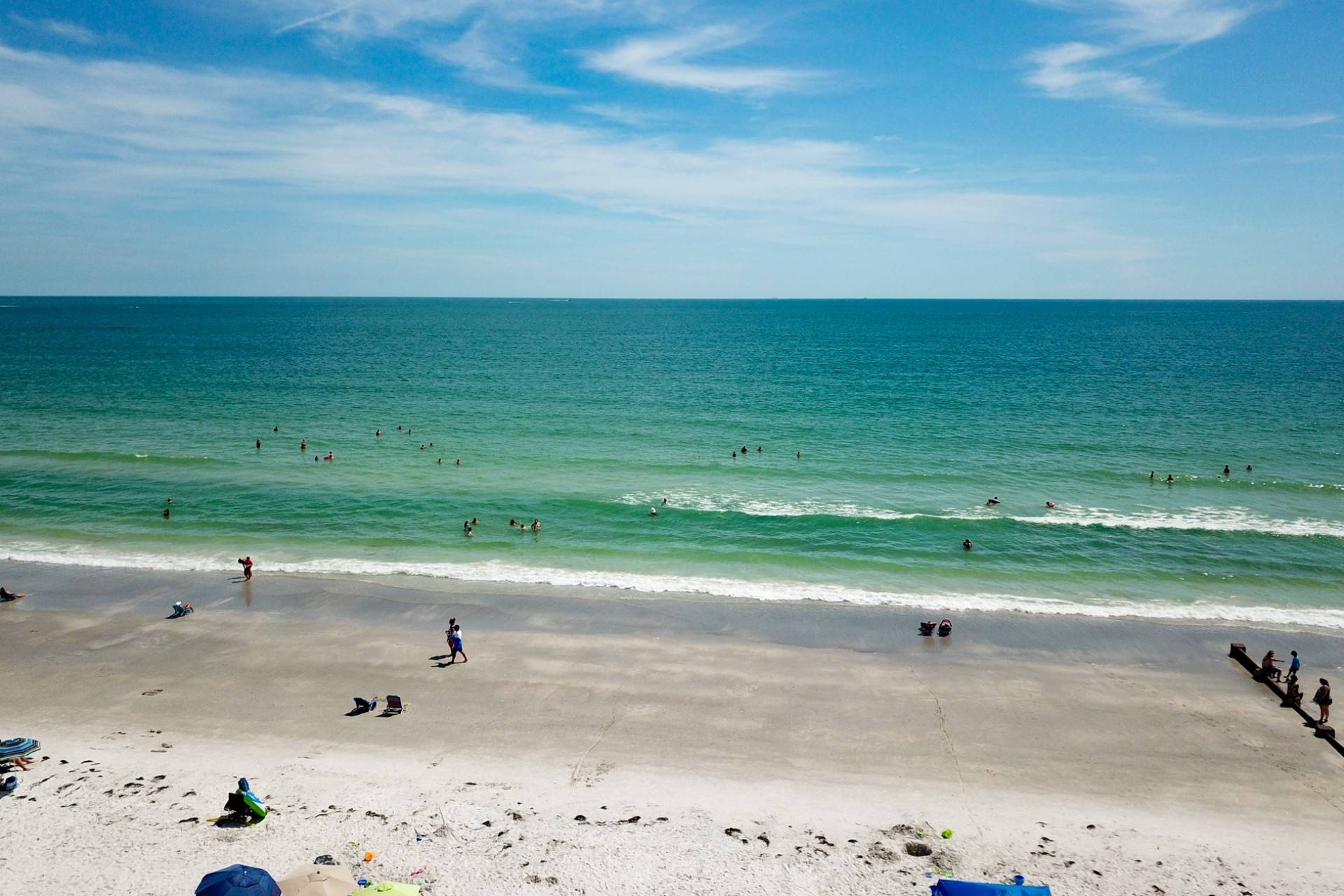 Heated Swimming Pool And Tiki Huts - Stunning Coastal Retreat - Madeira Beach, FL