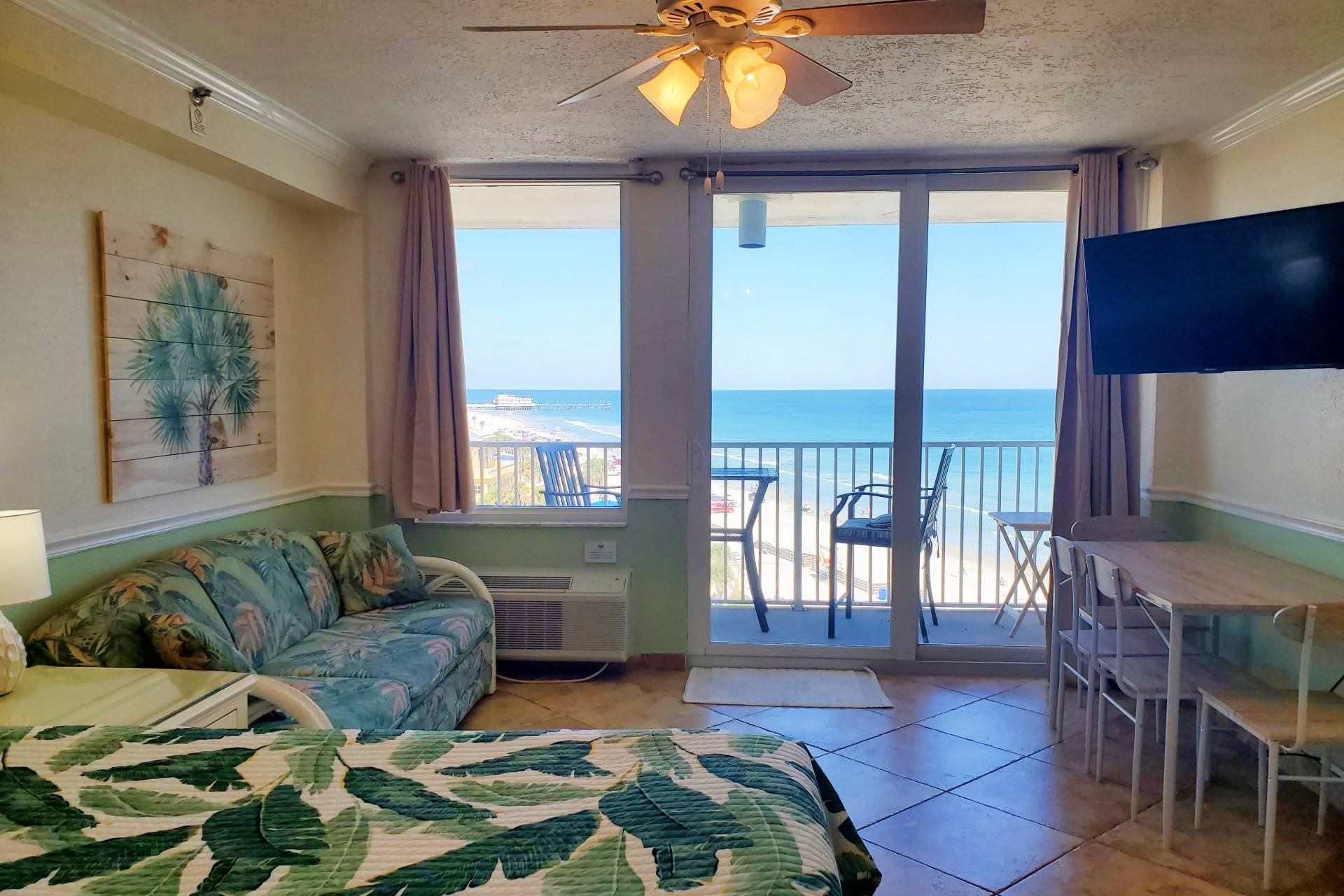 Ocean And City Views With Heated Pool - Cozy Beach Haven - Daytona Beach, FL