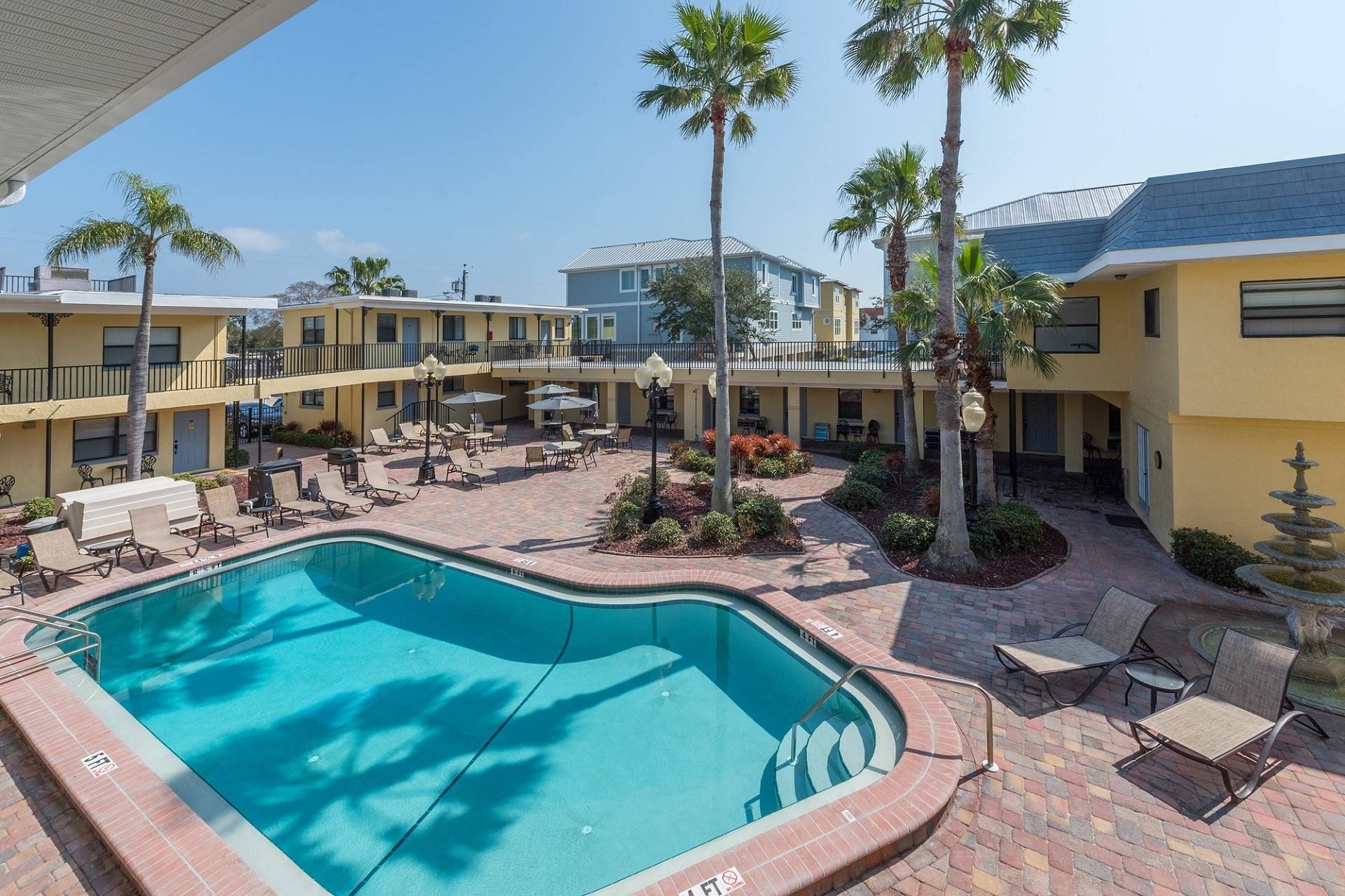 Beachfront Access And Heated Pool - Delightful Coastal Hideaway - Redington Beach, FL