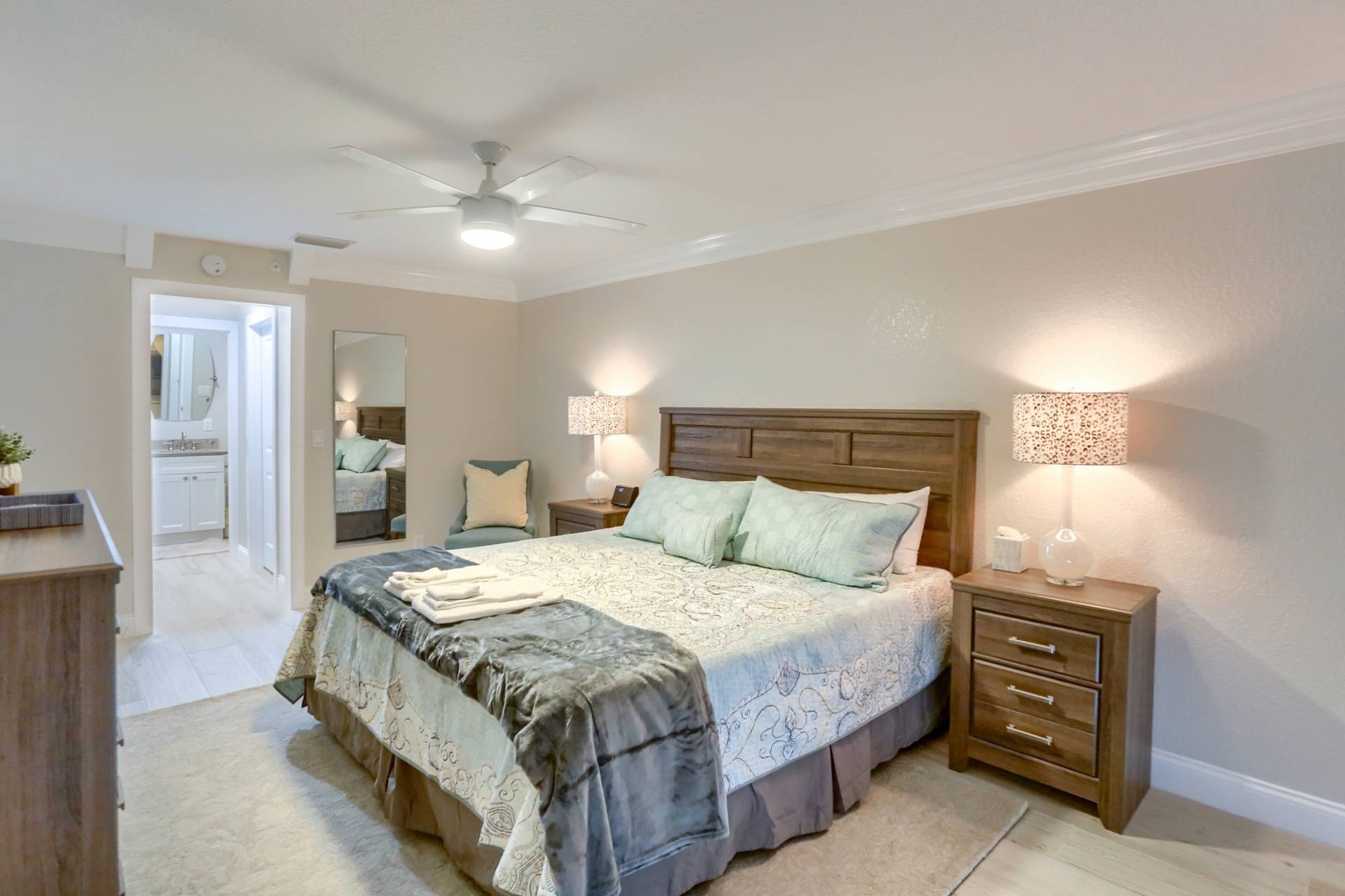 Indian Shores Vacation Rental 106 Seagate Condo Rental on