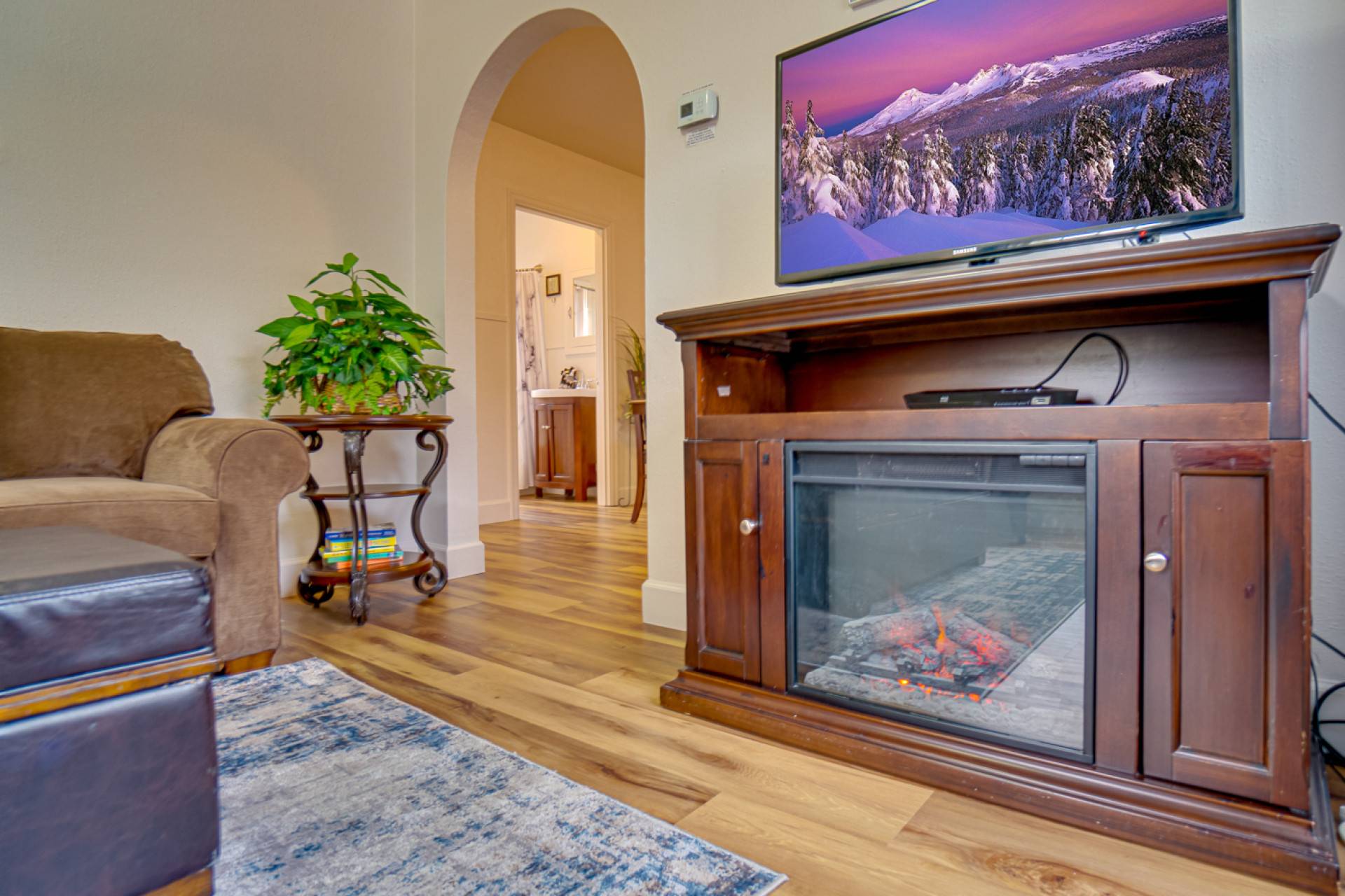 Bend Vacation Rental Historic Drake Cottage! Across from Mirror Pond