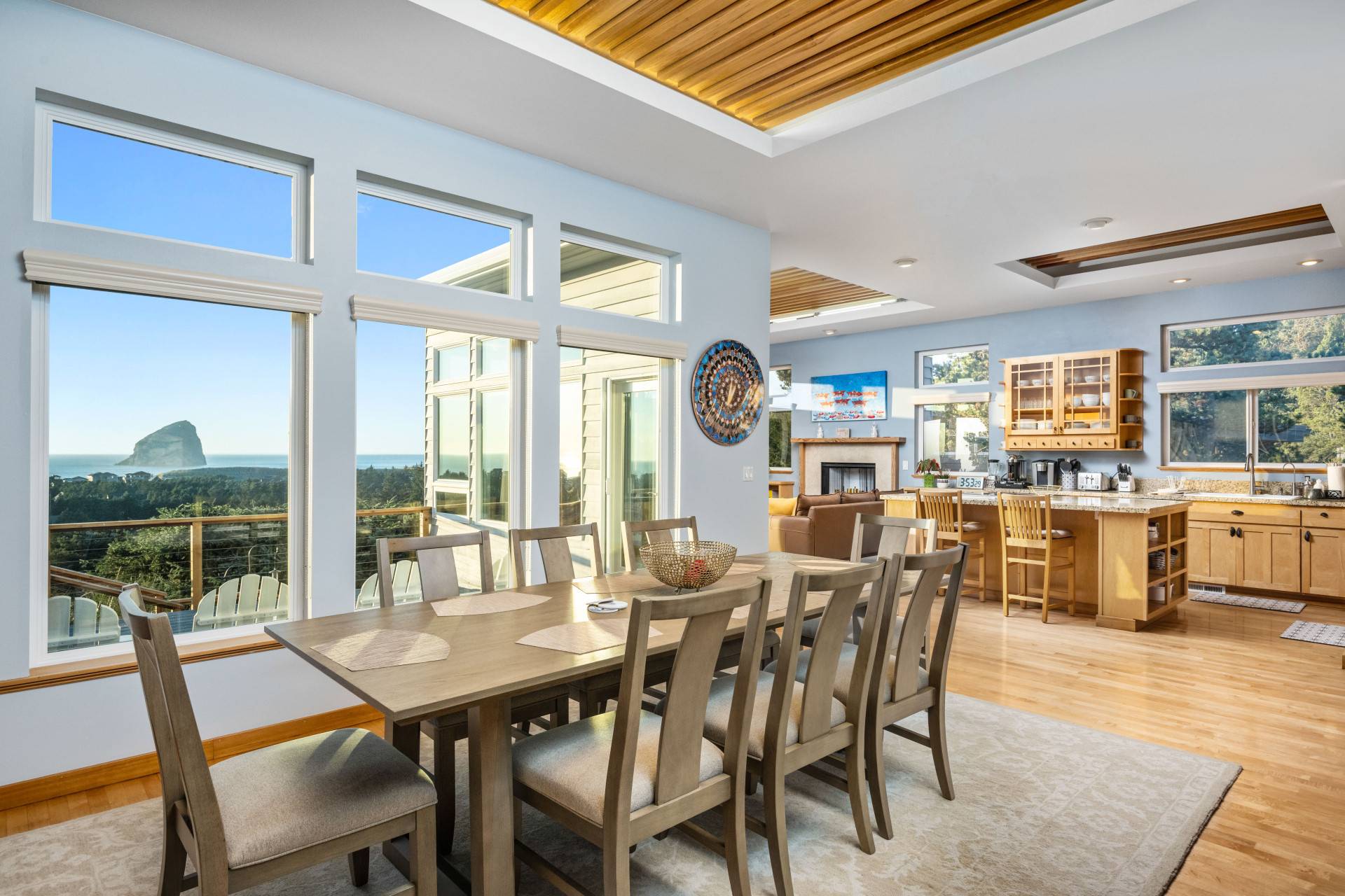 Breathtaking Ocean Views And Luxurious Hot Tub - Exquisite Coastal Haven - Pacific City, OR
