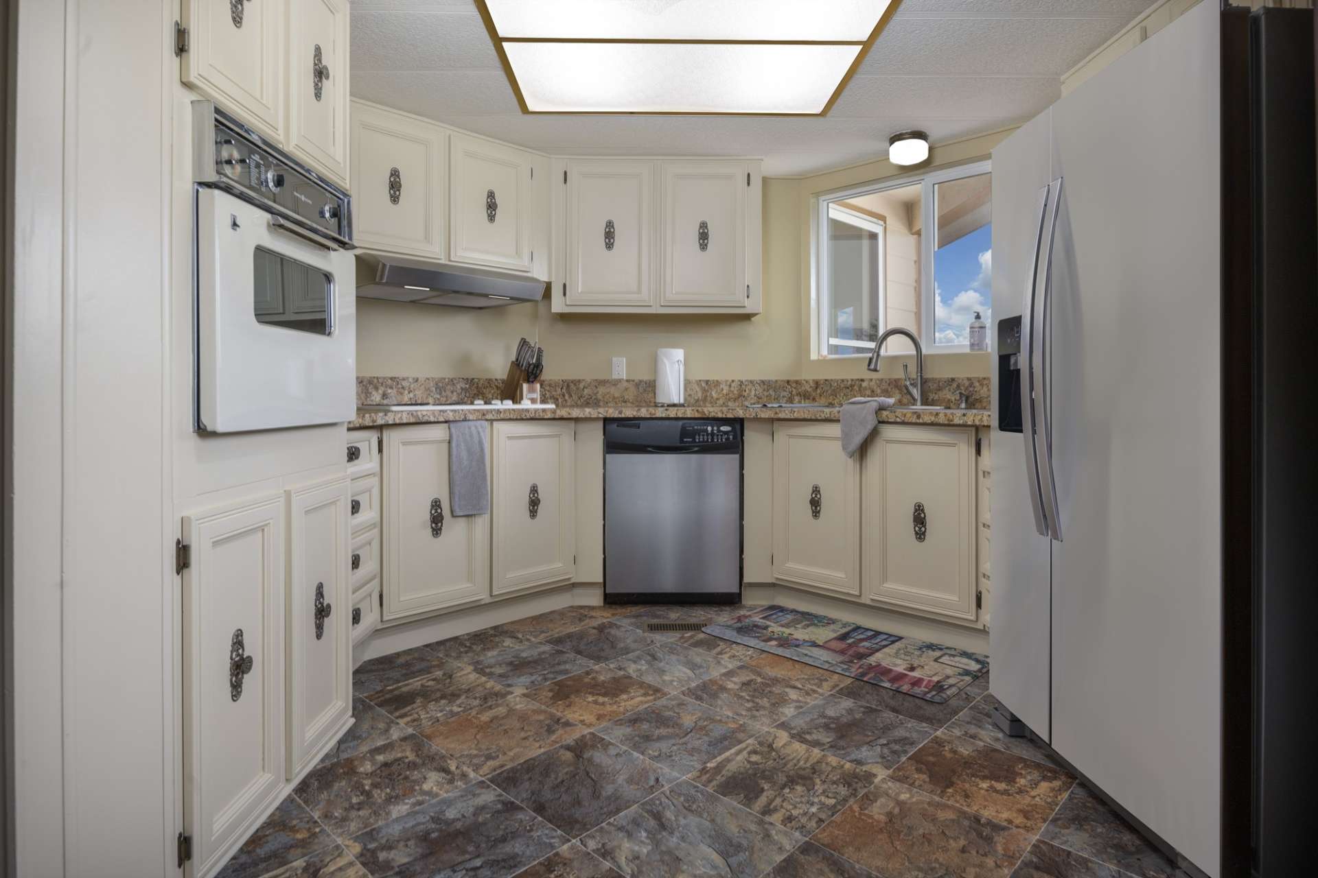 Dayton Vacation Rental Wine Country Retreat With Vineyard Views, Huge