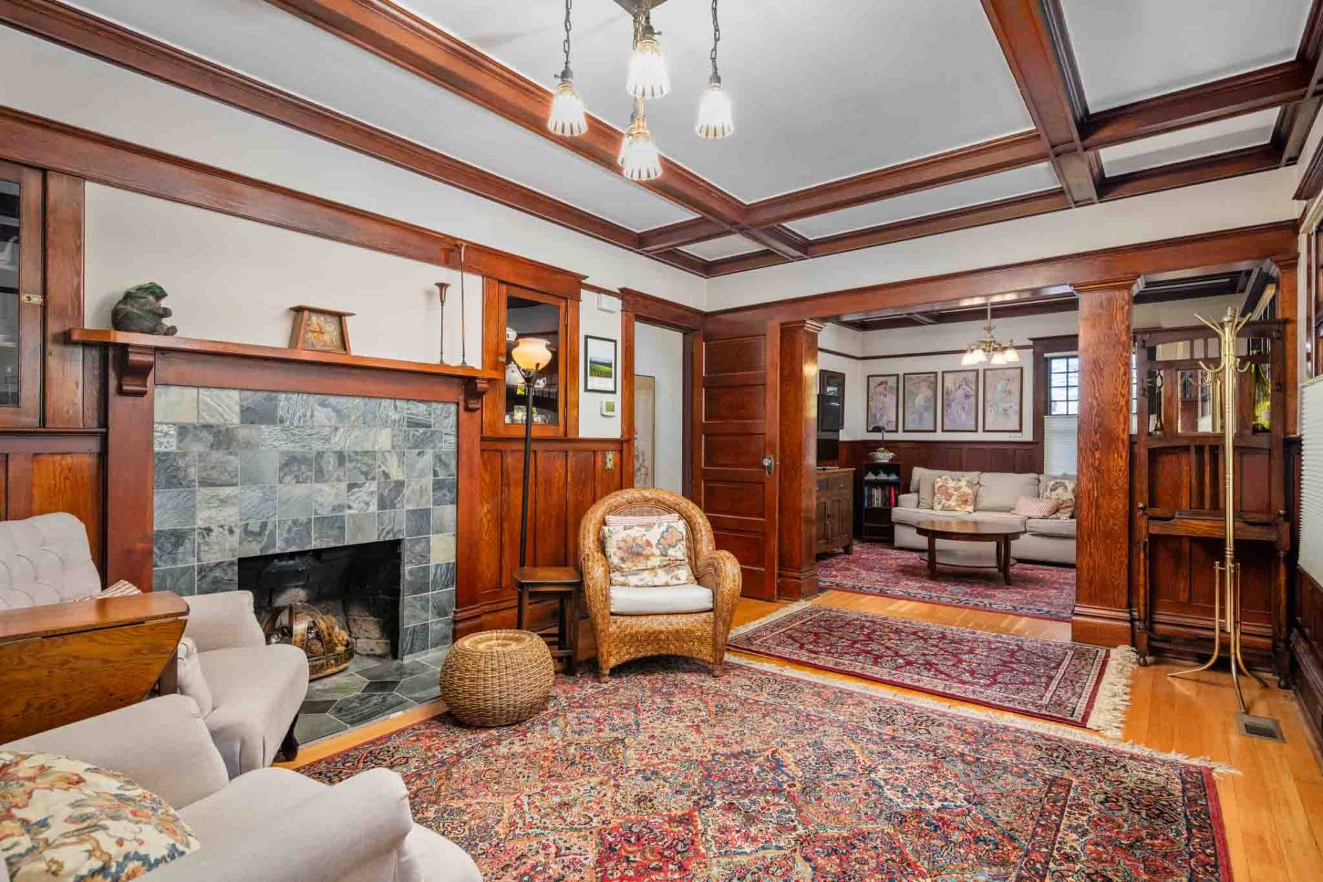 Unique Craftsman Style With Luxurious Touches - Charming Historic Oasis - McMinnville, OR