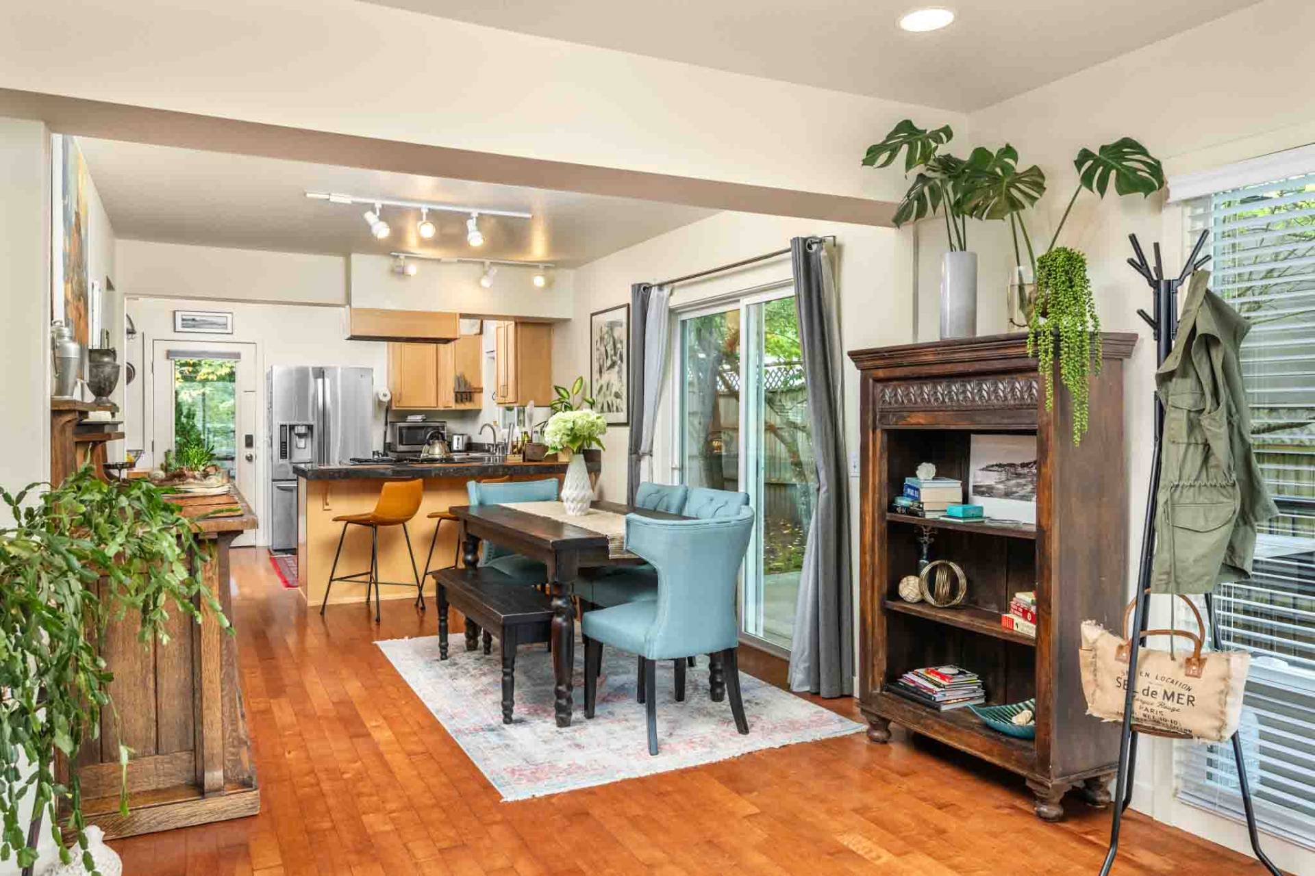 Tranquil Outdoor Oasis And Open Layout - Charming Hideaway Retreat - Portland, OR