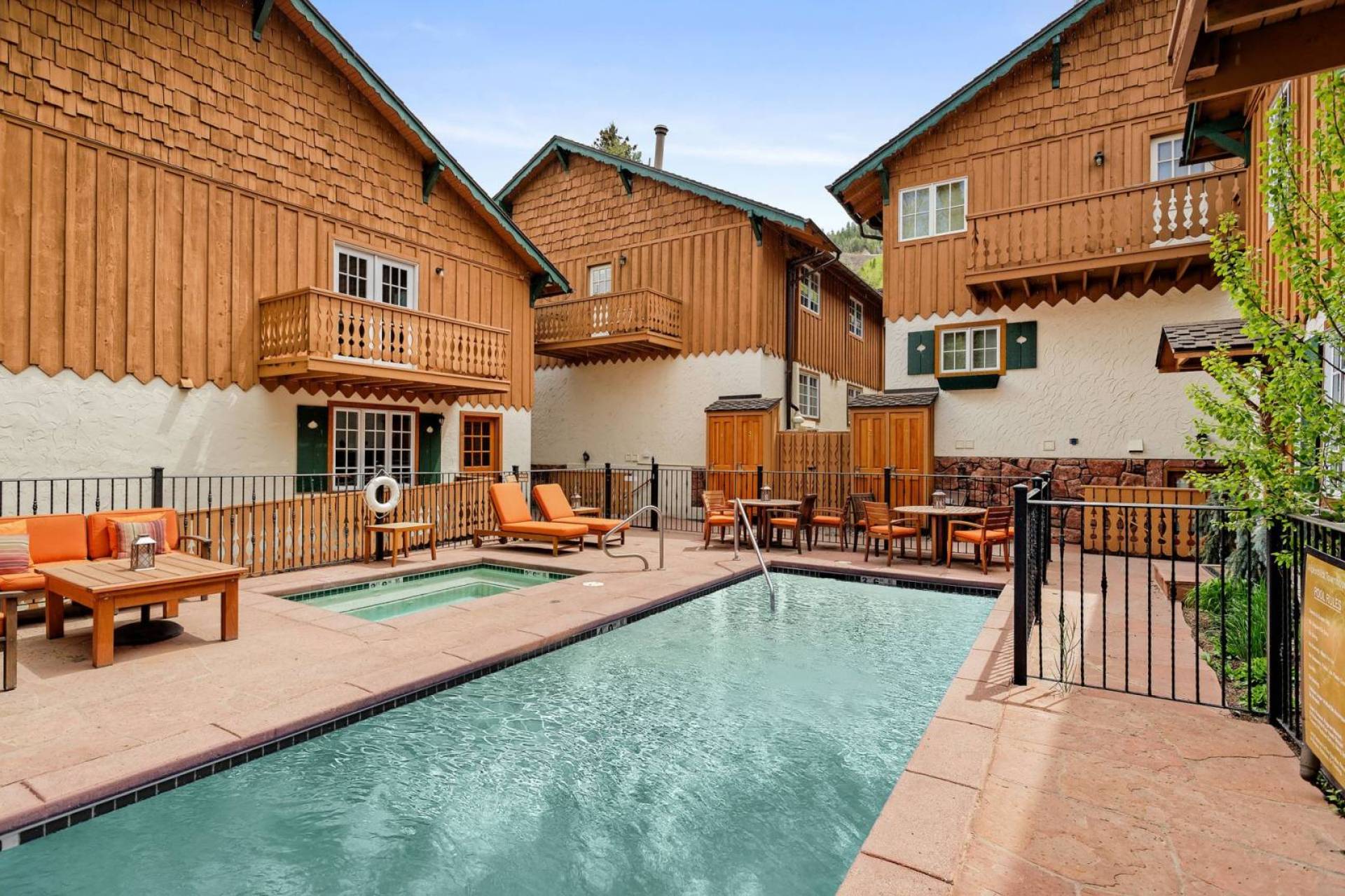 Heated Seasonal Pool And Hot Tub - Chic Aspen Hideaway - Aspen