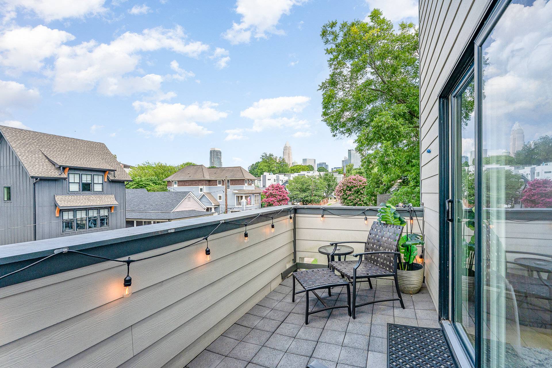 Luxury Duplex With Skyline Views And Game Night Extras - Unique Getaway - Charlotte, NC