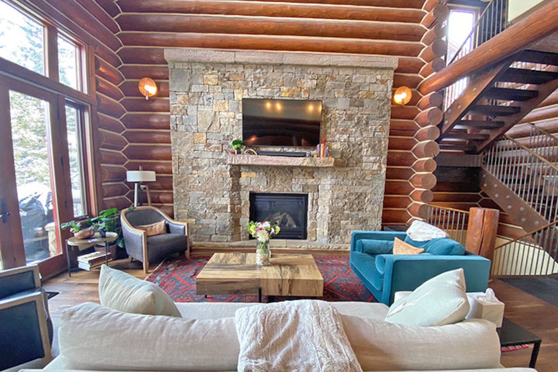Spacious Townhome With Oversized Hot Tub - Elegant Ski-in Escape - Telluride, CO