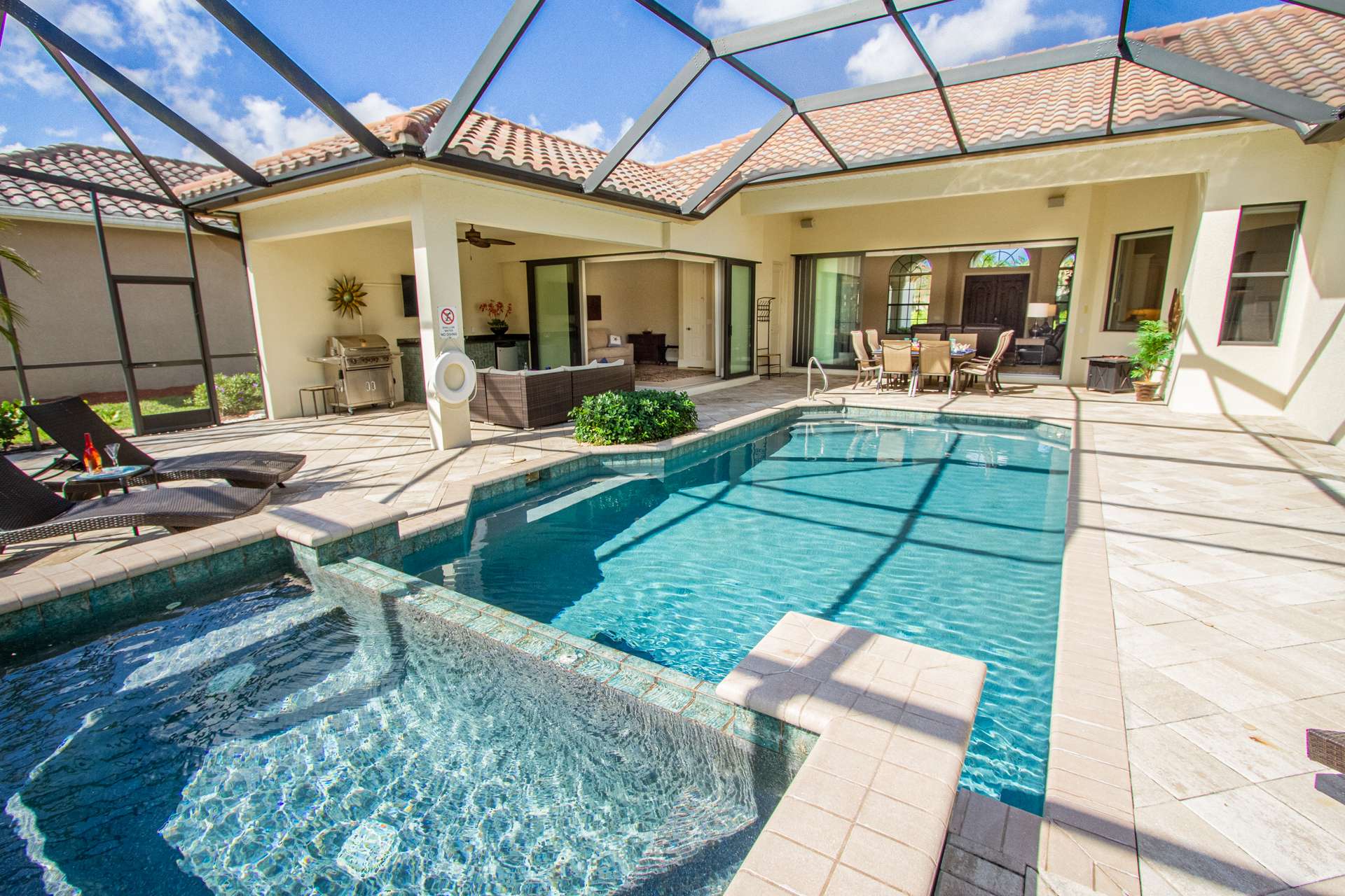 Naples Vacation Rental Briarwood Home w/ two master suitessaltwater pool/spa & outdoor