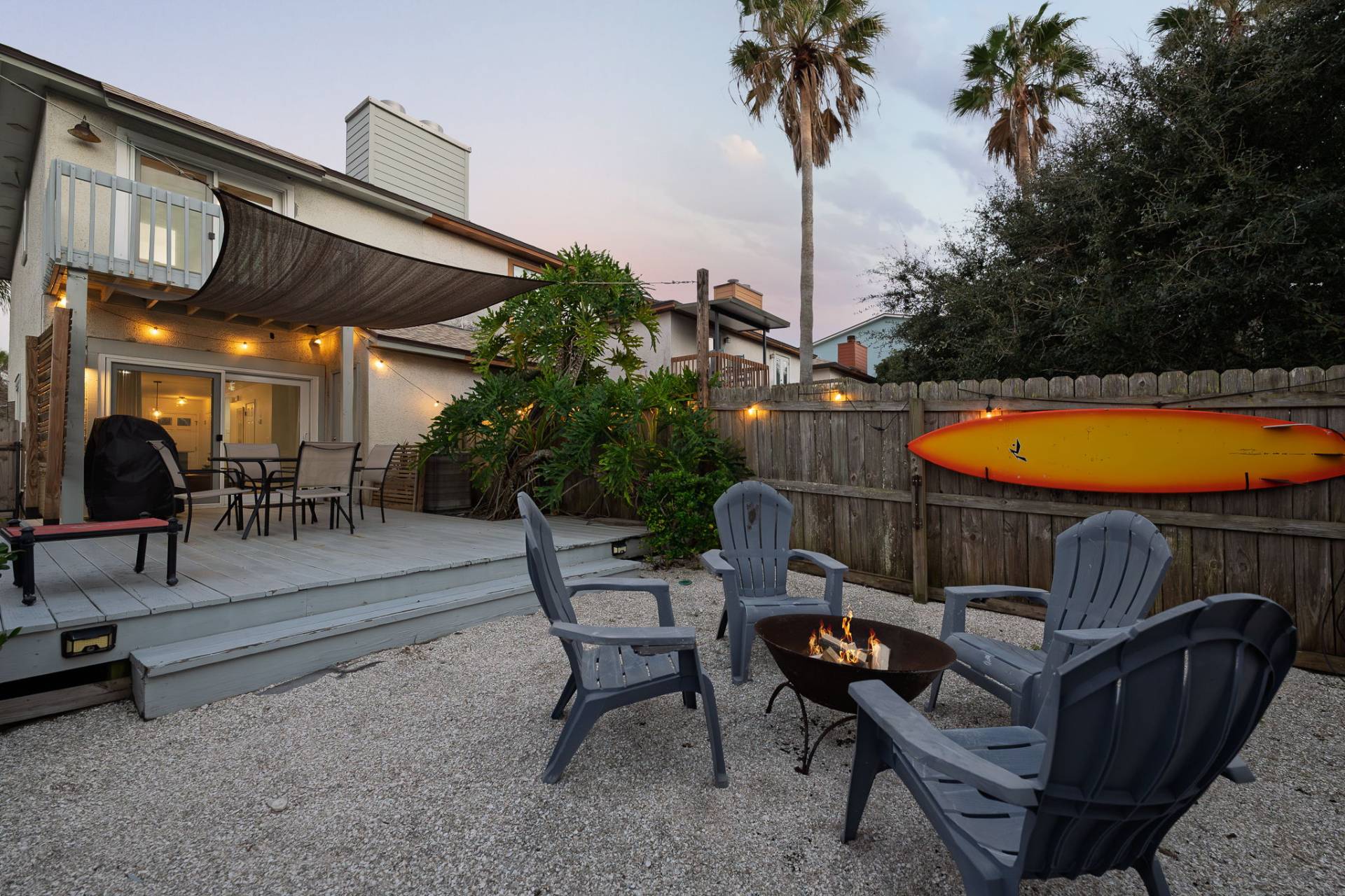 Charming Townhome With Outdoor Oasis And Beach Gear - Inviting Getaway - Jacksonville Beach, FL