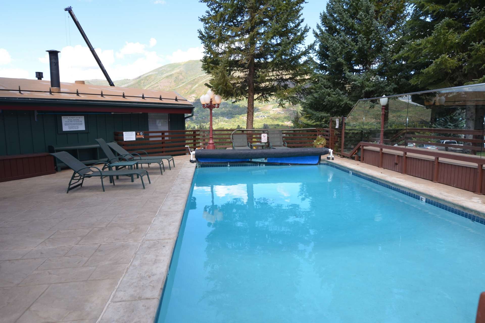 Aspen Vacation Rental Spacious Aspen Mtn Condo. Outdoor Heated Pool