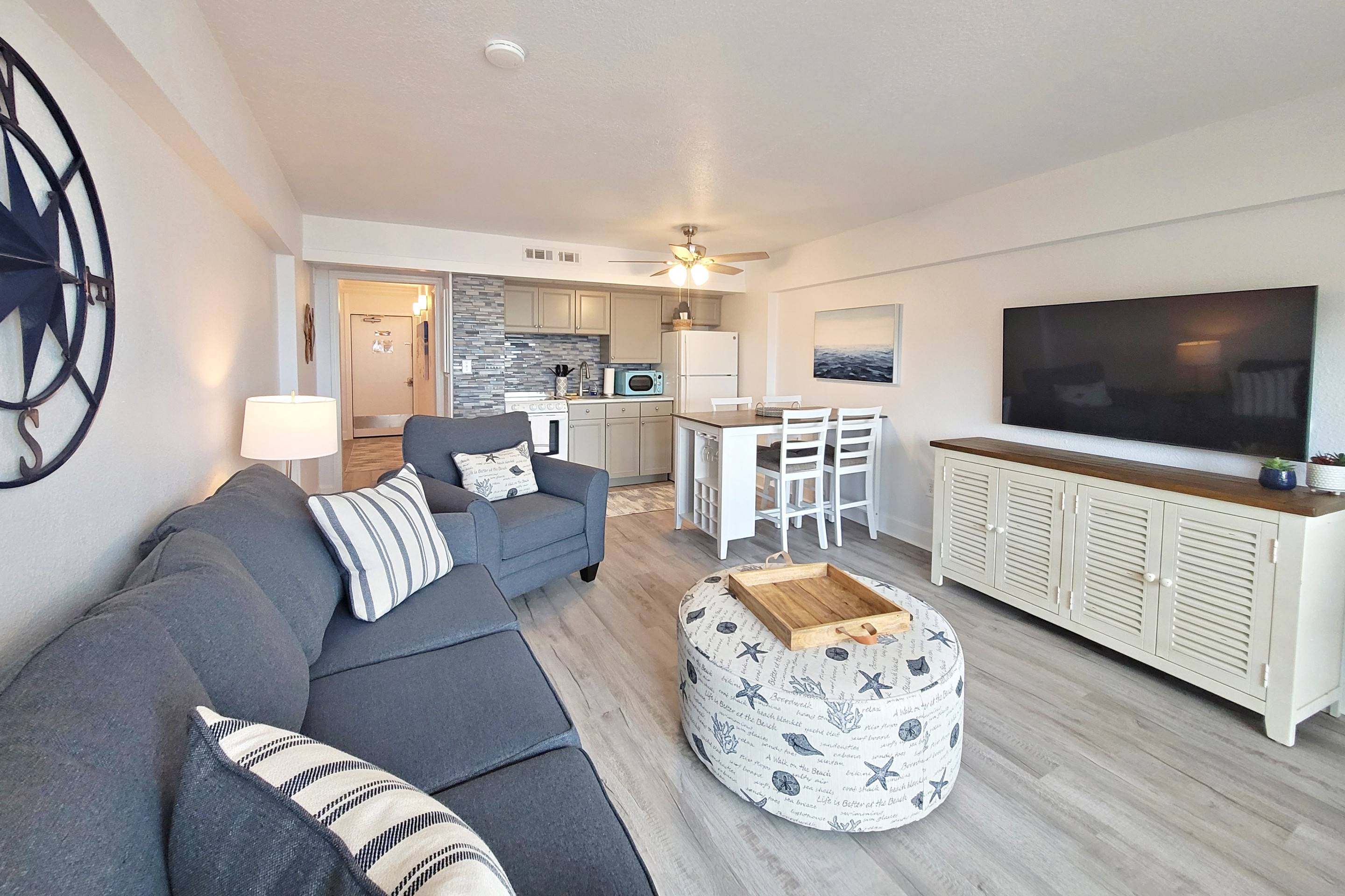 Hawaiian Inn Beach Resort Unit #221 - 戴通納海灘