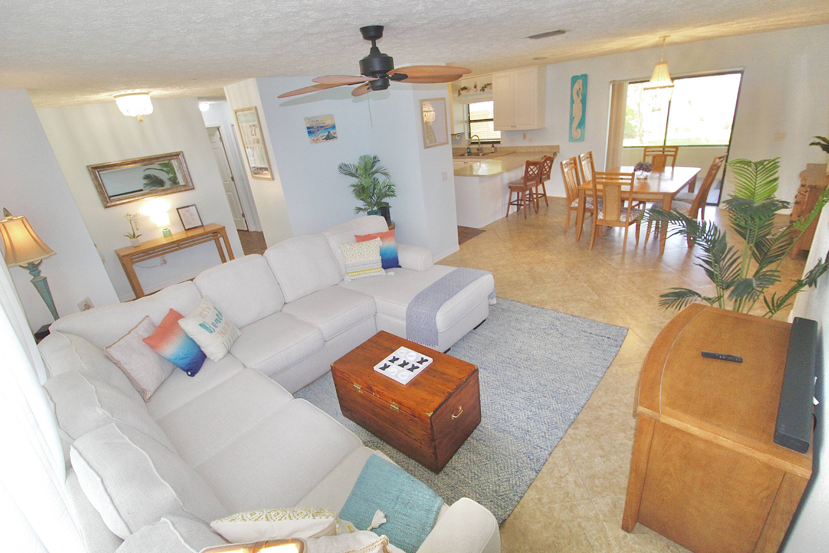 Charming Home With Screened Lanai And Bicycles - Inviting Retreat - Bahamas