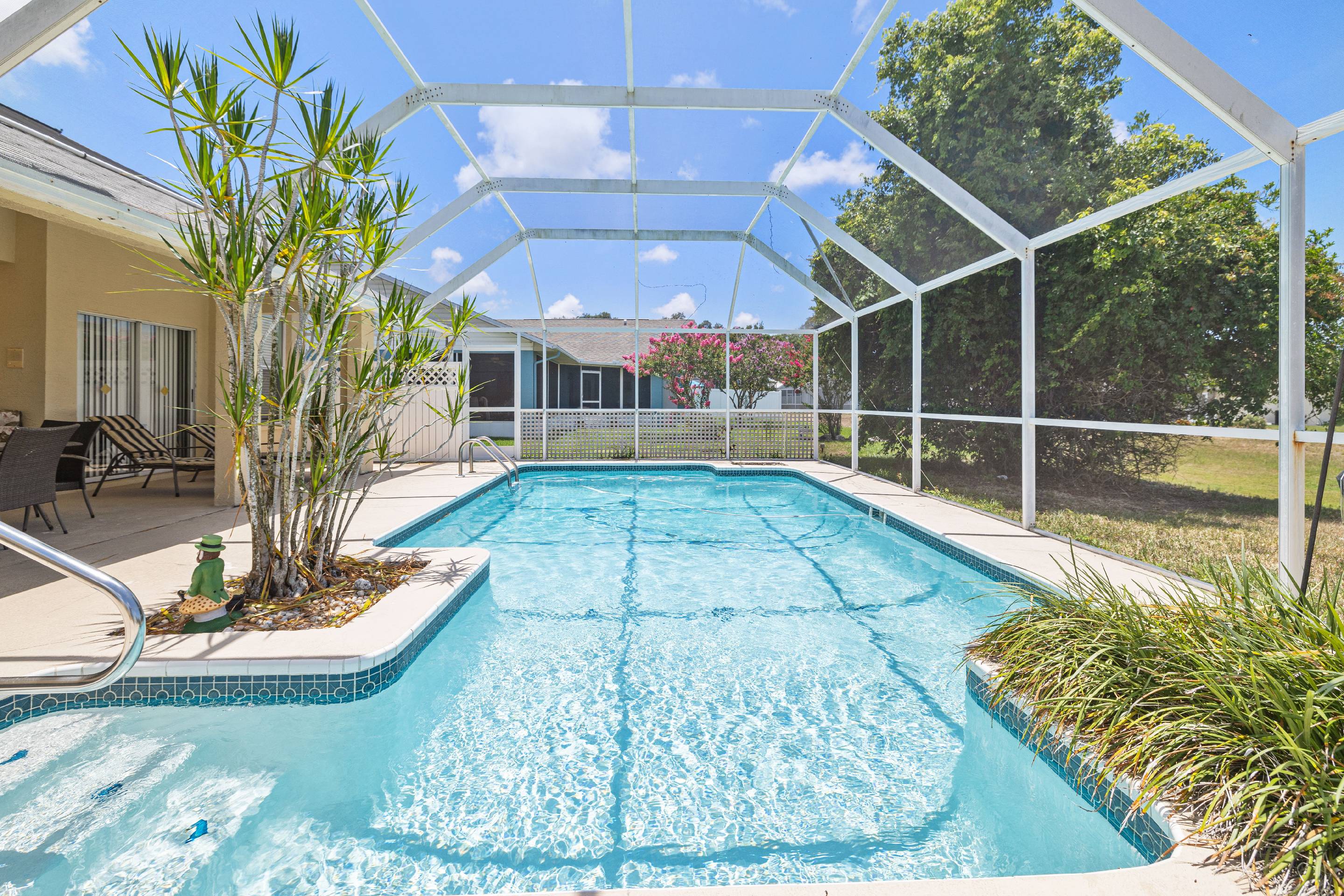 Heated Pool And Spacious Living Area - Cozy Family Retreat - Hudson, FL