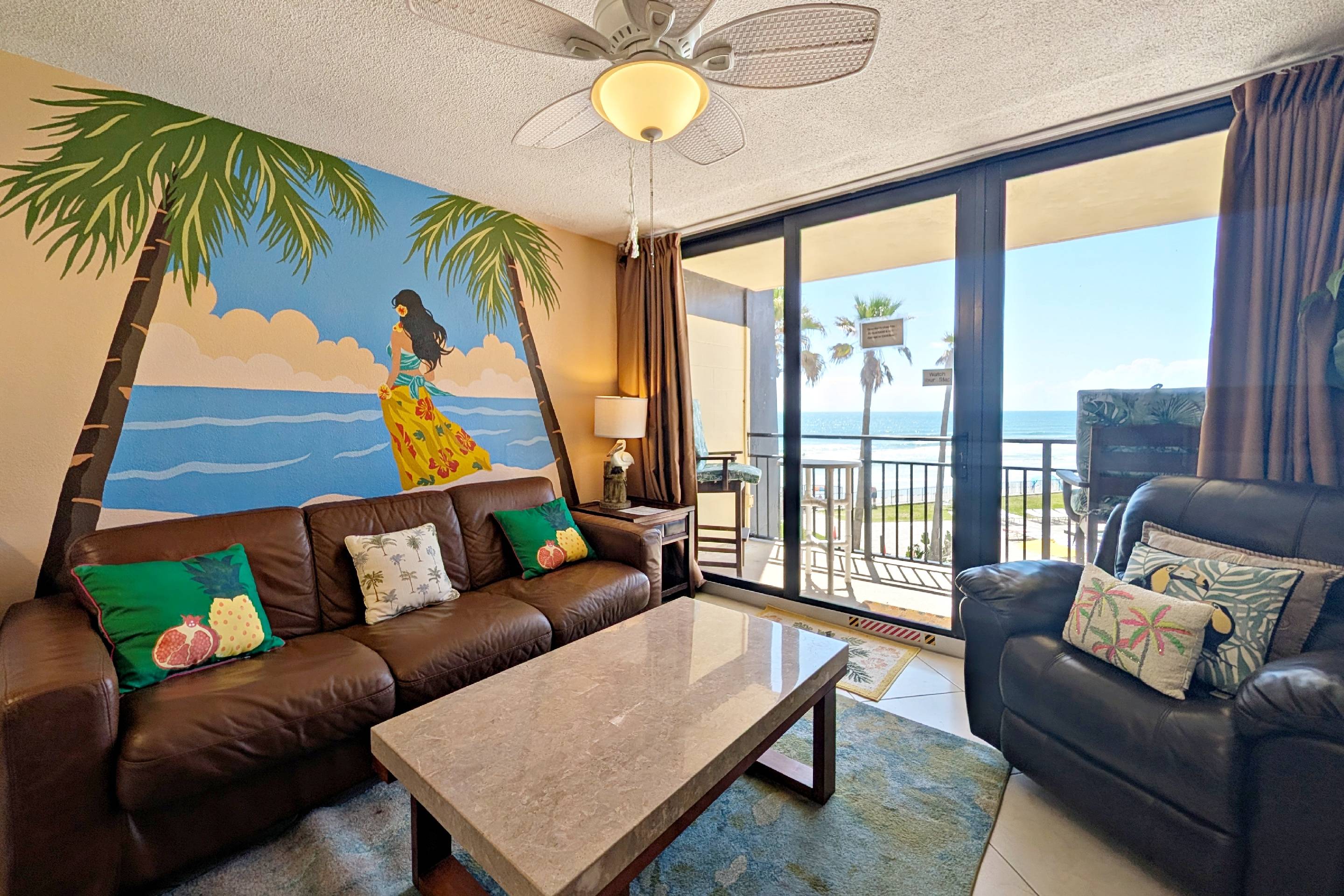 Oceanfront Views And Free Activities - Charming Beach Haven - Daytona Beach, FL