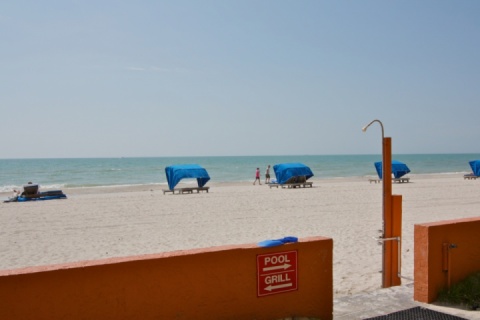 100 - Las Brisas