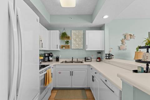 Destin West Beach Resort #609-1Br/2Ba-Sleeps 6