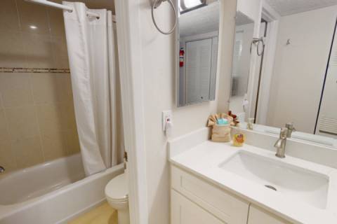 169-E - Madeira Beach Yacht Club