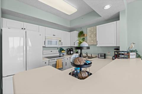 Destin West Beach Resort #609-1Br/2Ba-Sleeps 6