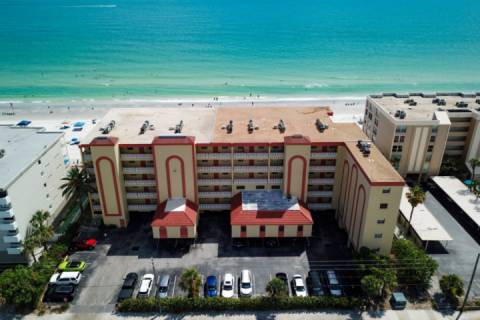 100 - Las Brisas