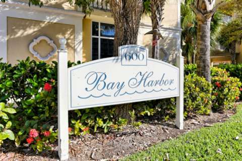 204 Bay Harbor