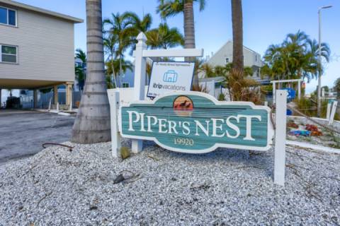 2 Pipers Nest
