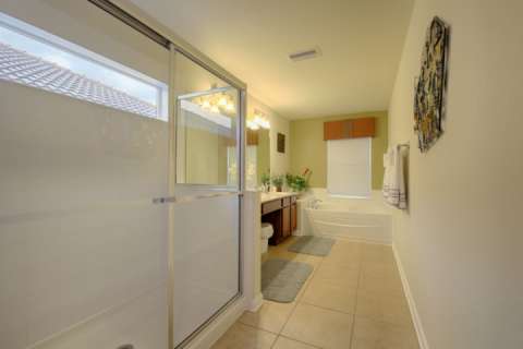 2540 Windsor Hills