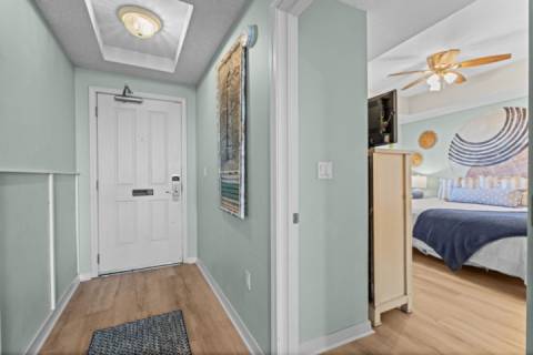 Destin West Beach Resort #609-1Br/2Ba-Sleeps 6
