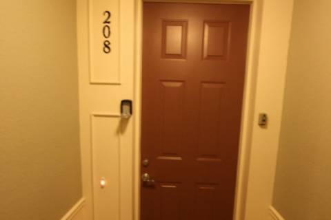 5048 Vista Cay