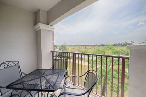5048 Vista Cay