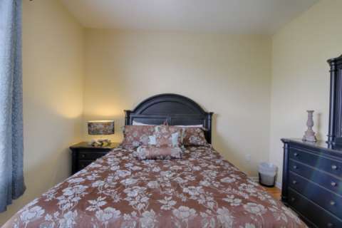 5048 Vista Cay