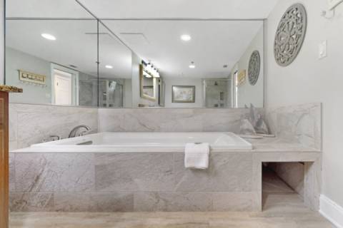 Broadmoor 602