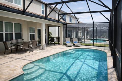 2540 Windsor Hills