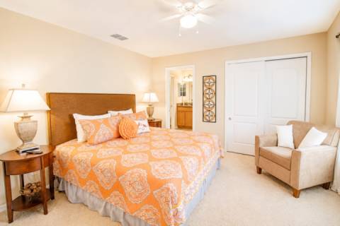 8960 Paradise Palms