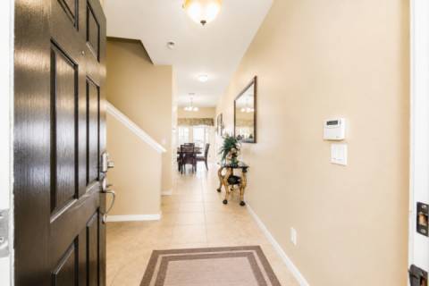 8960 Paradise Palms