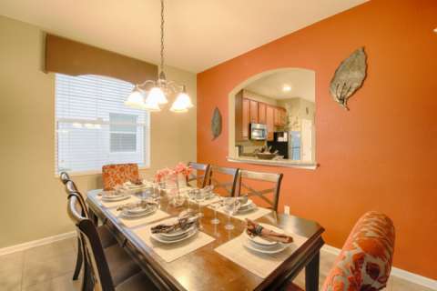 2540 Windsor Hills