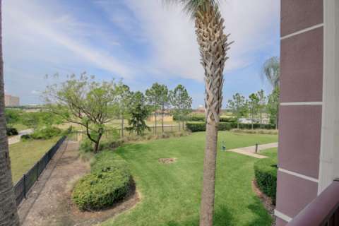 5048 Vista Cay