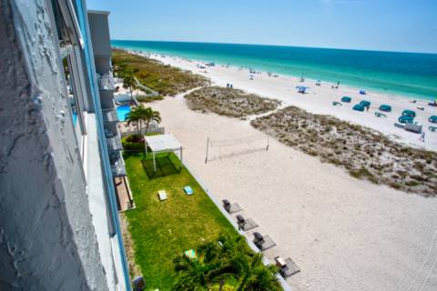 612 - Island Inn