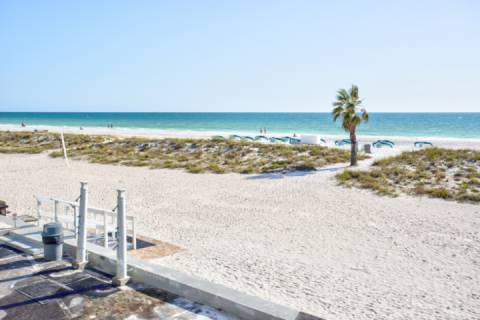 209 Suite - Island Inn