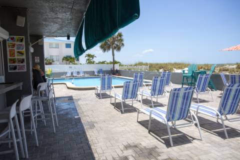 612 - Island Inn