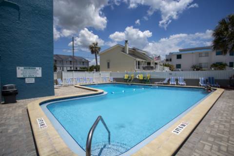 612 - Island Inn