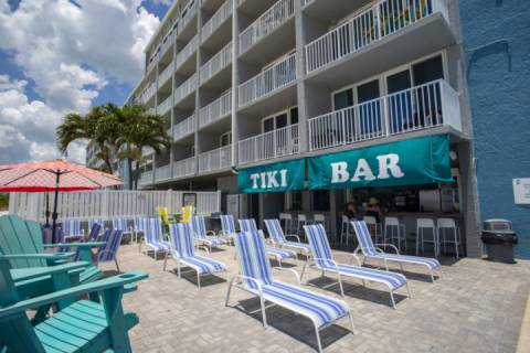 612 - Island Inn