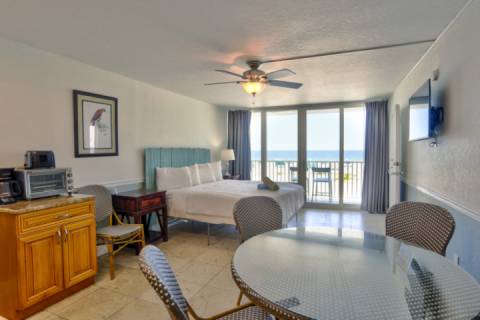 209 Suite - Island Inn