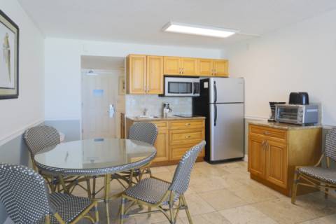 209 Suite - Island Inn